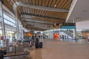 Aeroporto de Faro: Guia Completo — Transfers, Aluguer e Dicas [2026]