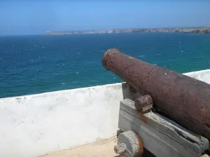 Sagres: Guia Completo — Cabo, Surf e Falésias [2026]