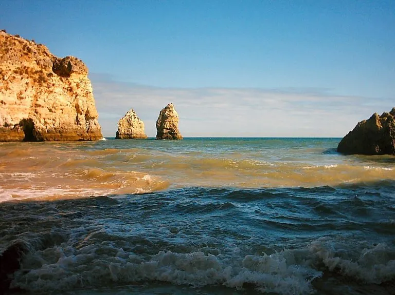 Praia dos Três Irmãos